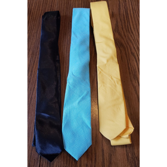 Lot of 3 Solid Color Extra Skinny 2 Inch Neckties Blue Black Yellow - Picture 1 of 2